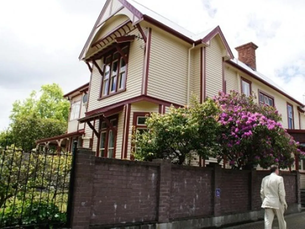 Yha Christchurch Rolleston House Hostel