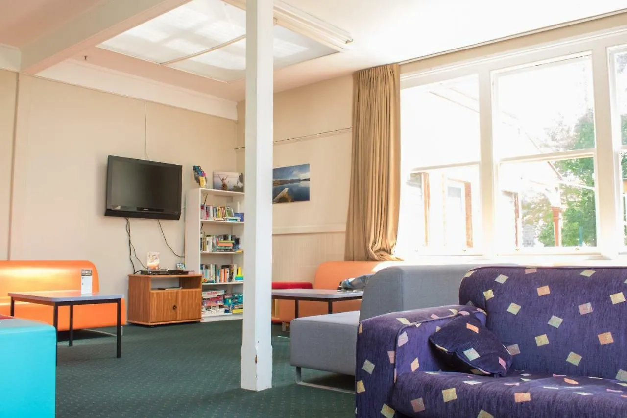 Yha Christchurch Rolleston House Hostel