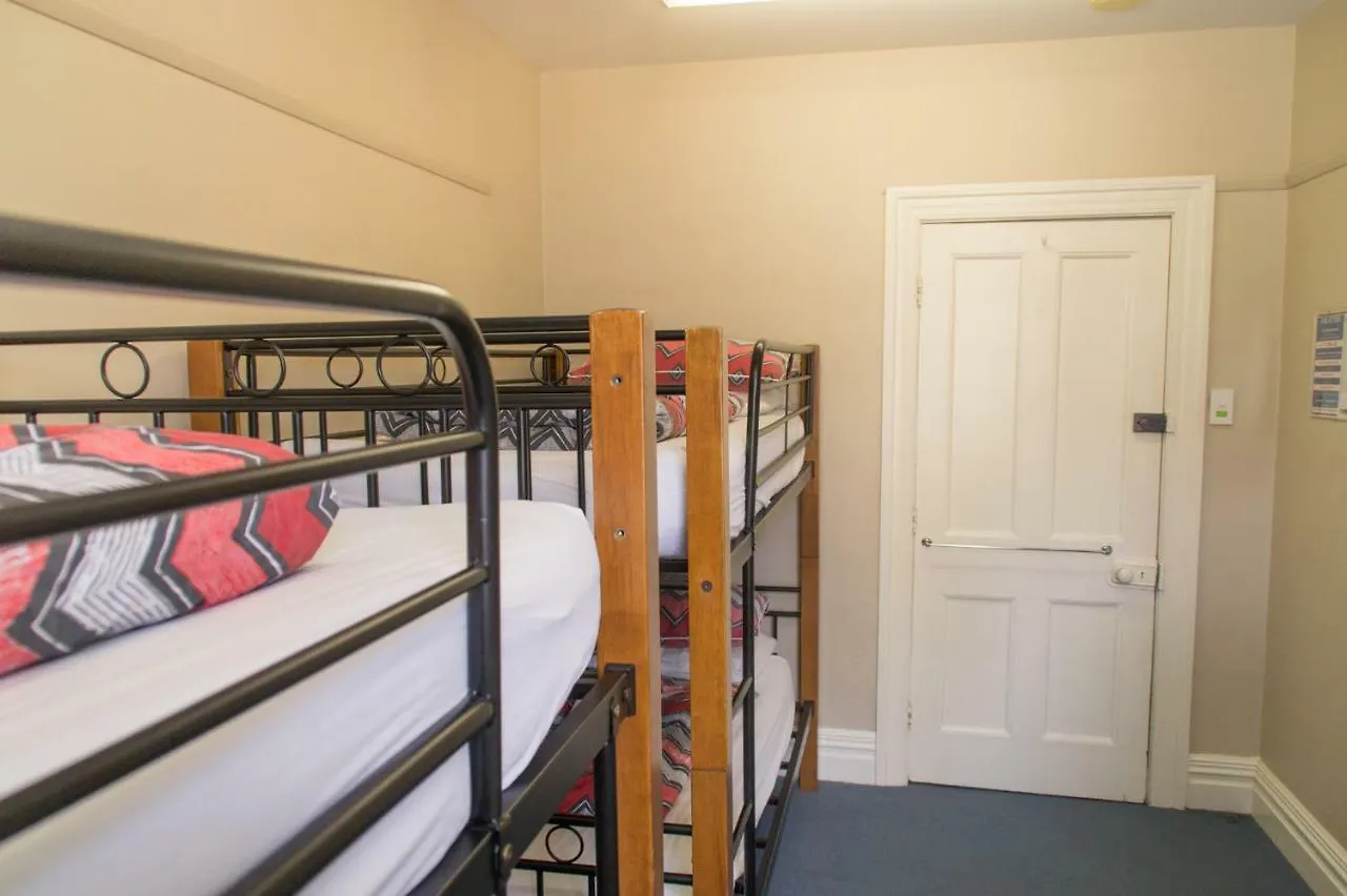 Yha Christchurch Rolleston House Hostel