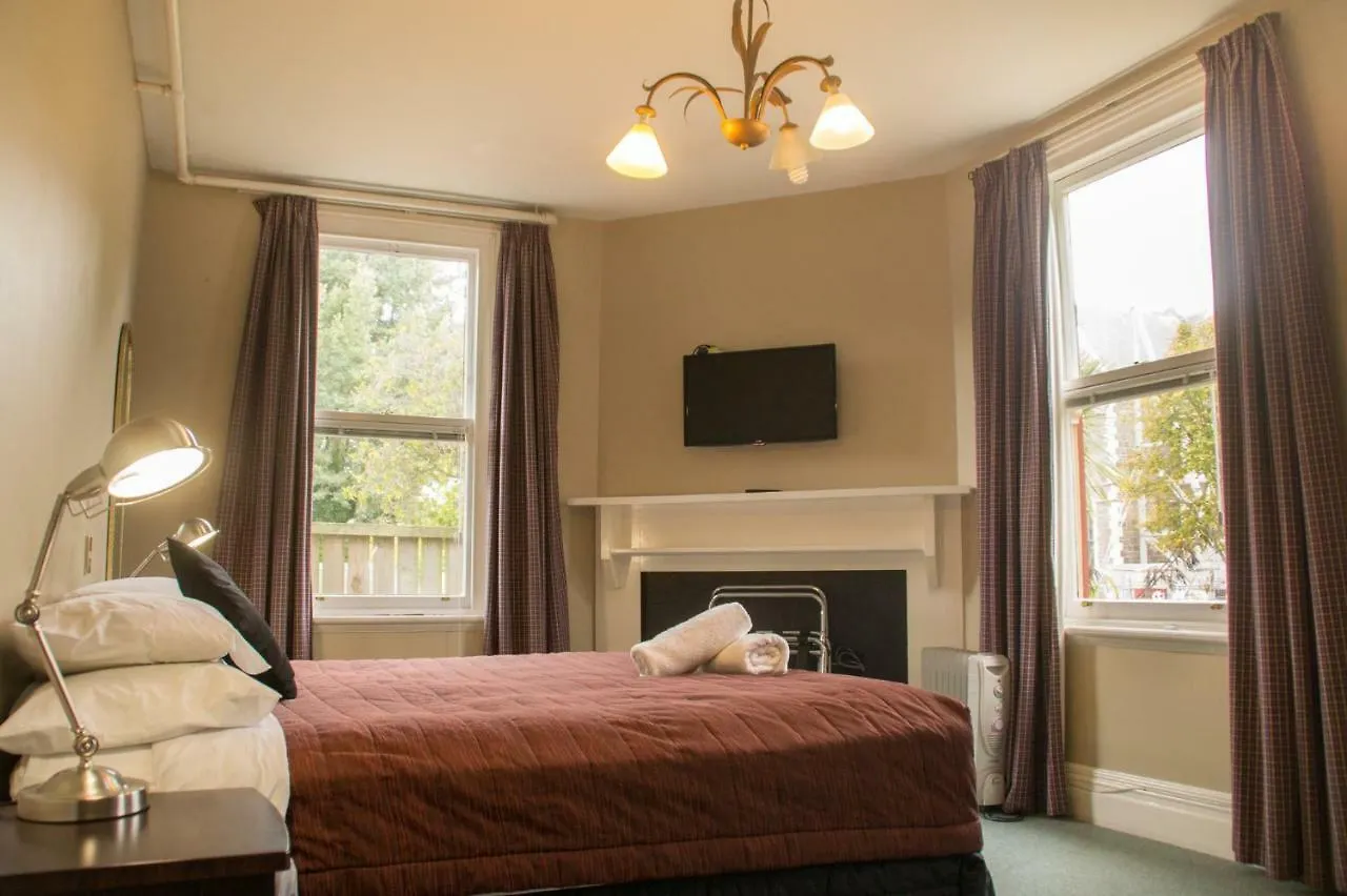 Yha Christchurch Rolleston House Hostel New Zealand