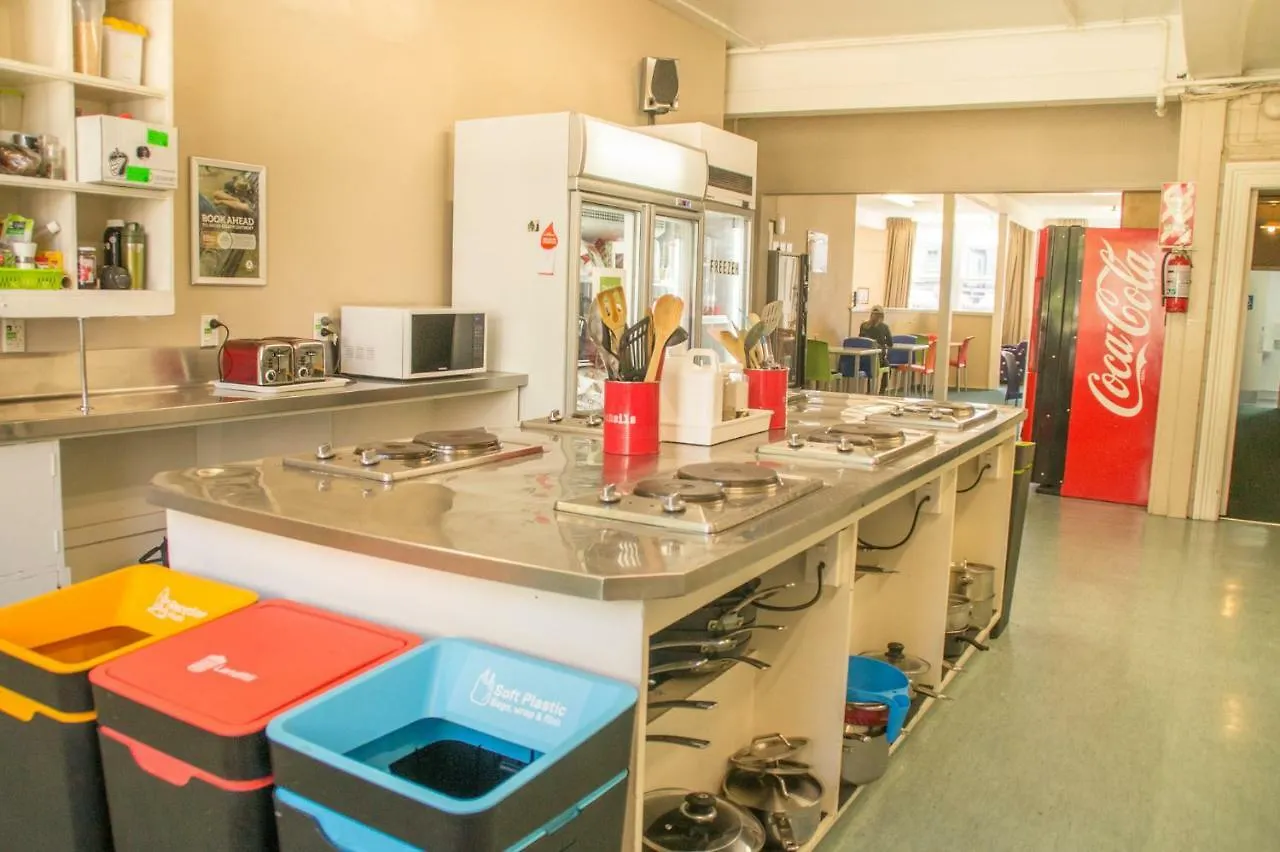 Yha Christchurch Rolleston House Hostel